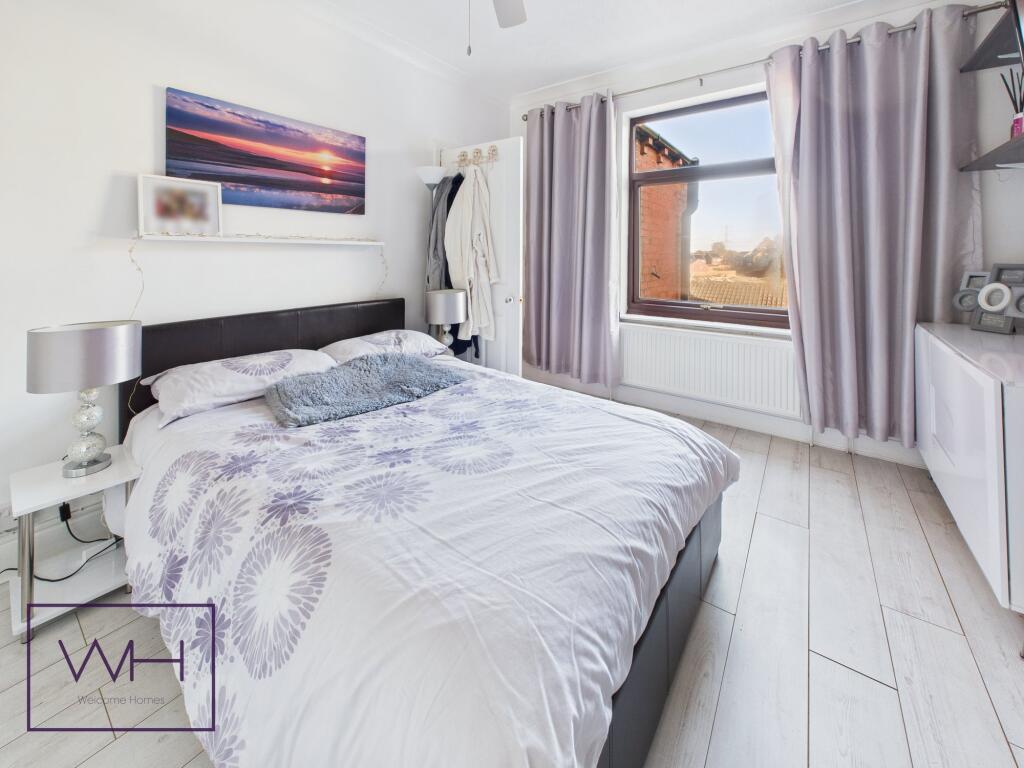 CAM03785G0-PR0306-ST