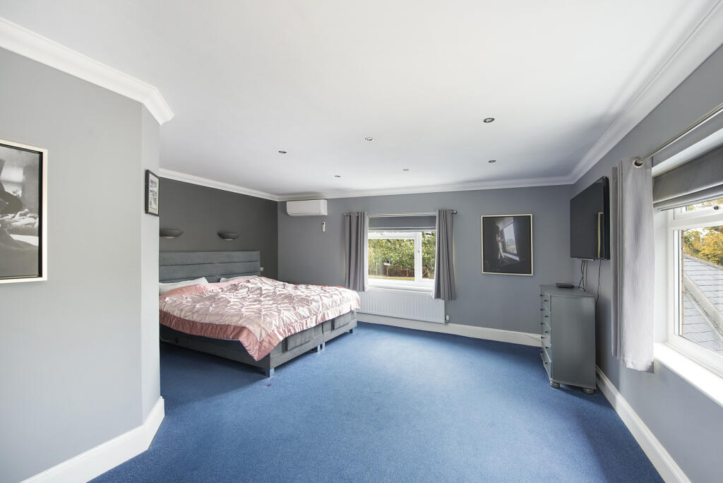 Prinicpal Bedroom