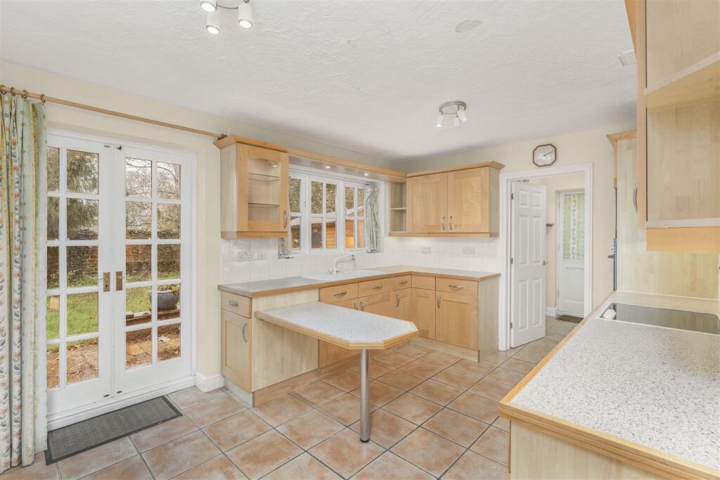 20 Lake Walk, Adderbury-9.jpg