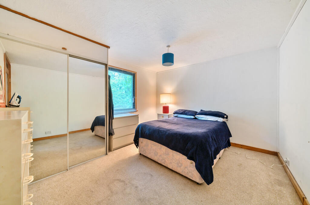 1298255-17-683623...