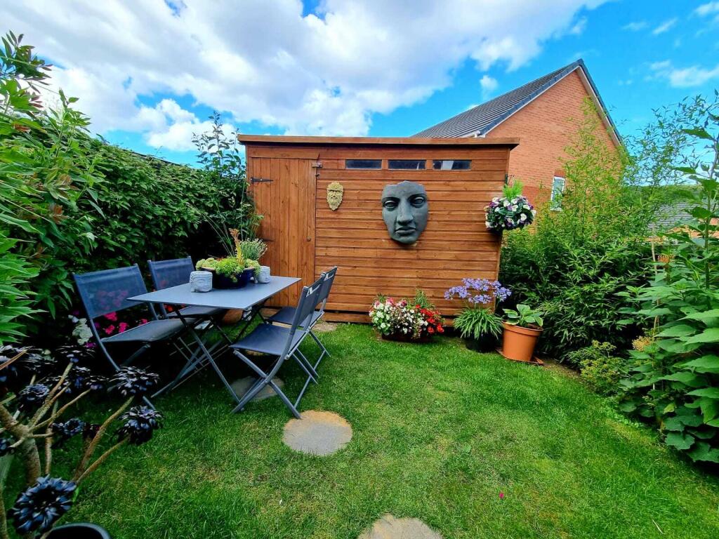 eed7c12d-89c8-4f29-bcd7-004cadbc7695