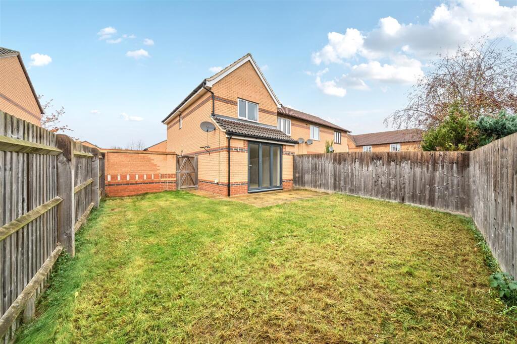 69a Johnson Avenue, Brackley (10).jpg