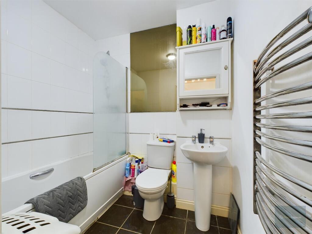 CAM03907G0-PR0047-ST