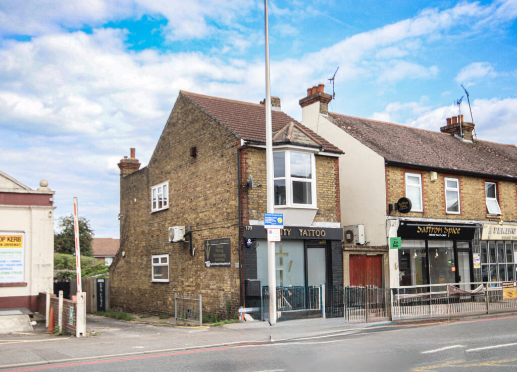 1-Bedroom Flat ¿ Centrally Located!