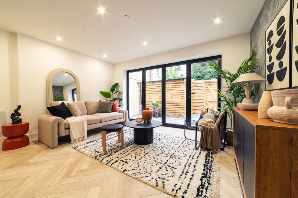 Call 02920 454555 to secure your viewing_12