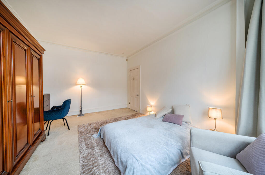 1370709-17-68f201...