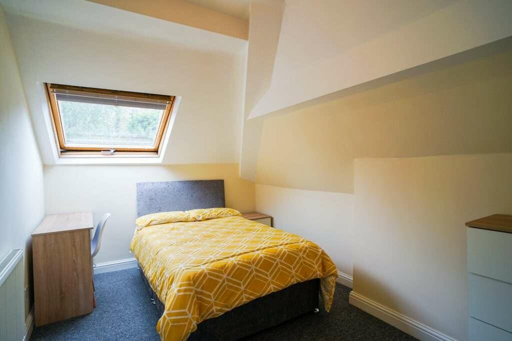 94_Harcourt_Road