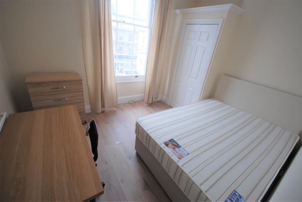 48SPR bedroom 3.jpg