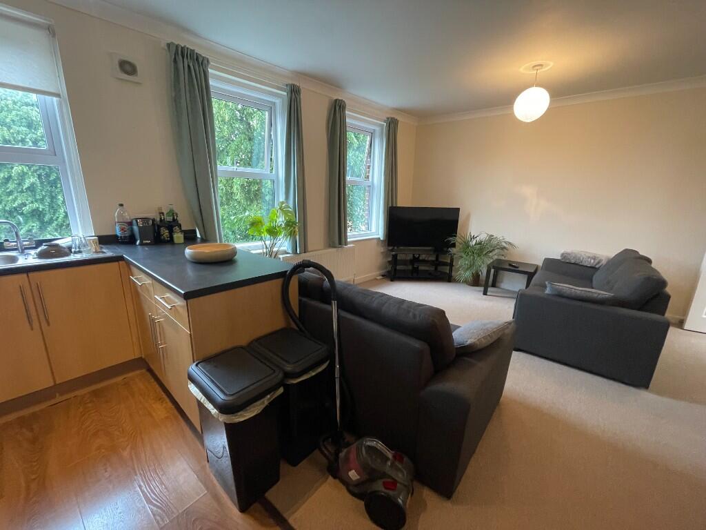 Christchurch Road, Bournemouth, BH7