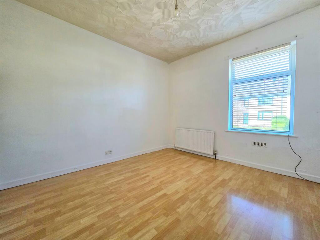 Master Bedroom x2.jpg