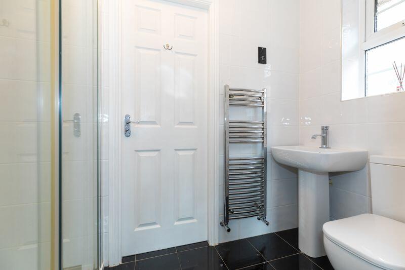 Ensuite