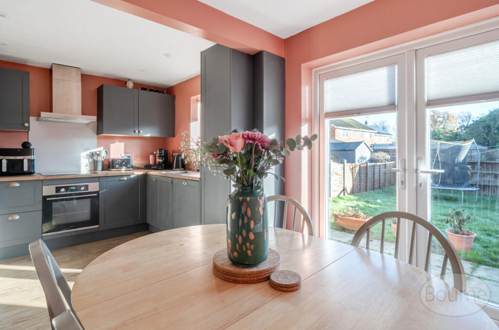 32932083-a193-465...