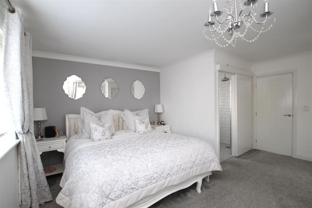 Bedroom One - b.JPG