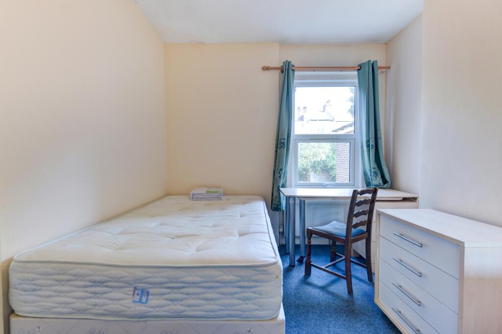 73 Hythe Road Bedroom 3 (1)