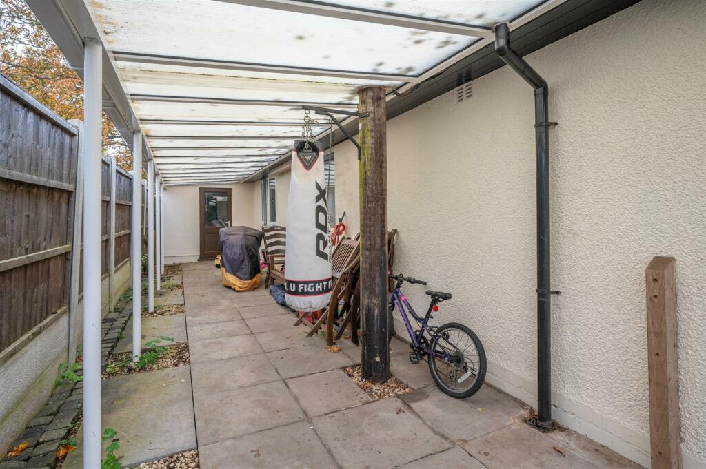 Covered Veranda Area