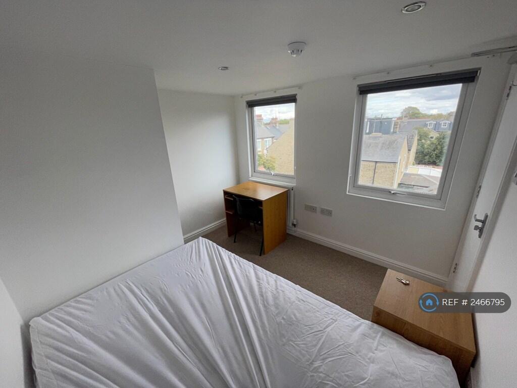 Bedroom 5