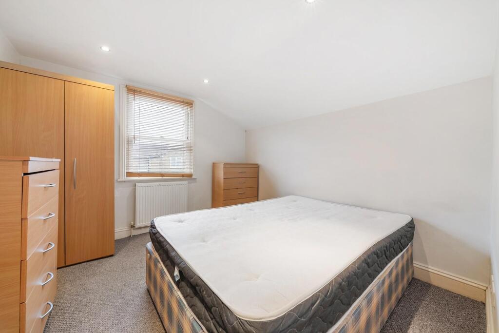 Bedroom.JPG