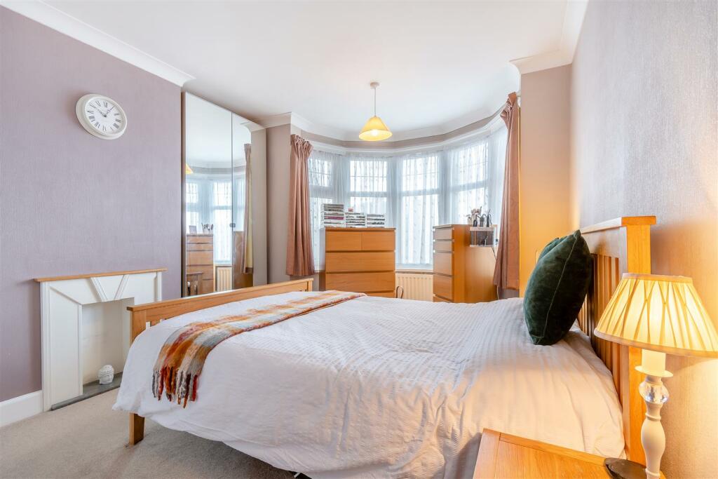 8616945-interior05.jpg