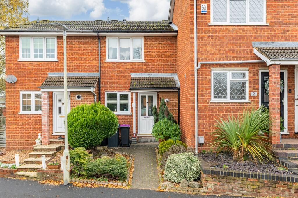 Briardale, Ware, SG12