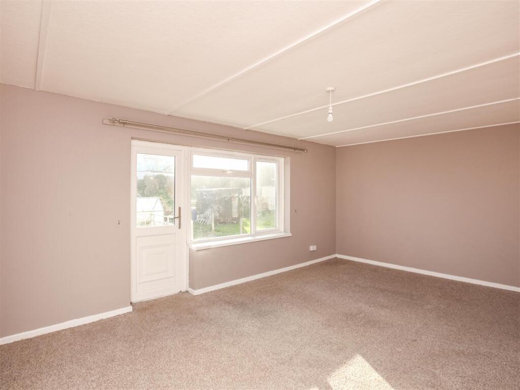 10 Kingsale Road, Salcombe, Devon TQ8 8AS | Hollis