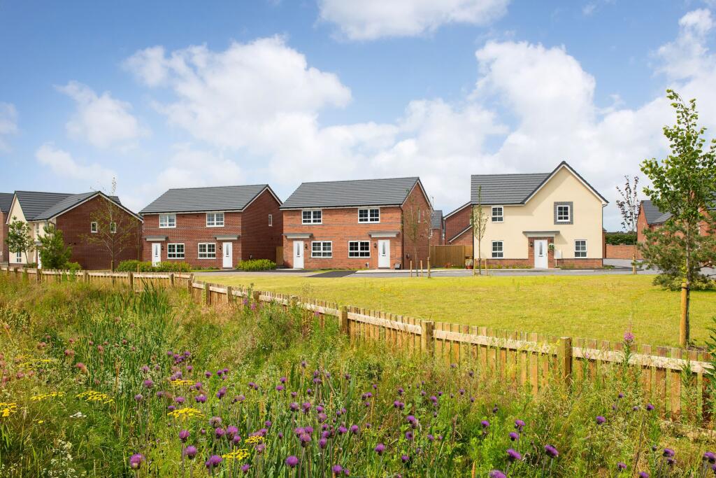 External street scene at Pinewood Park, Formby