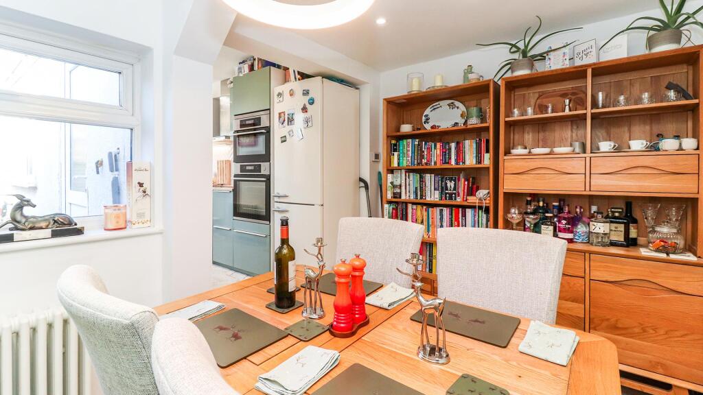 BREAKFAST ROOM