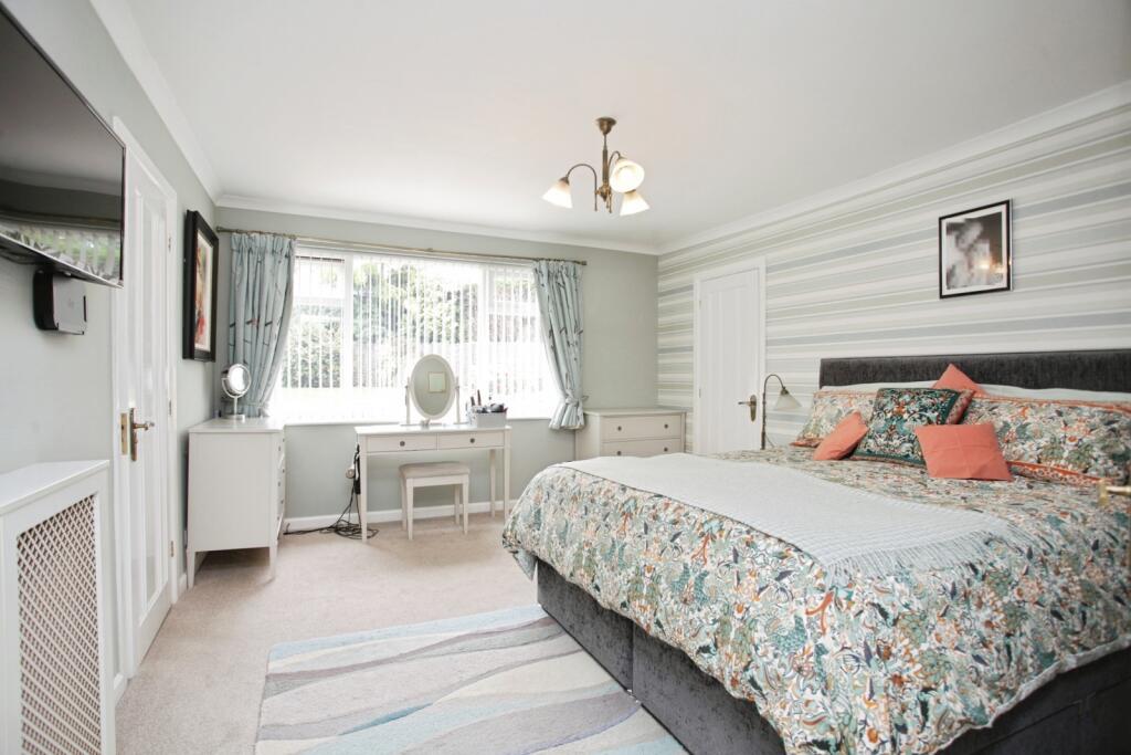 Master Bedroom No.05