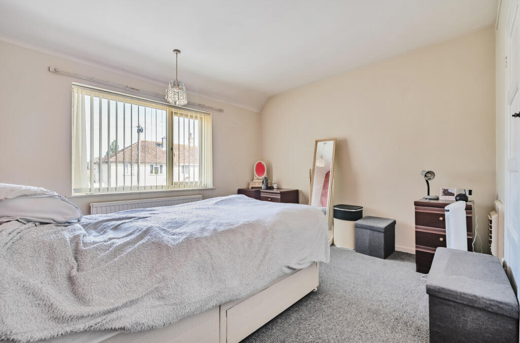 1305719-8-684bed0...