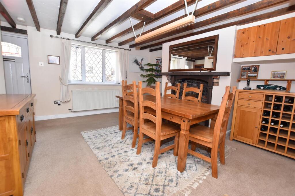 Dining Room.JPG