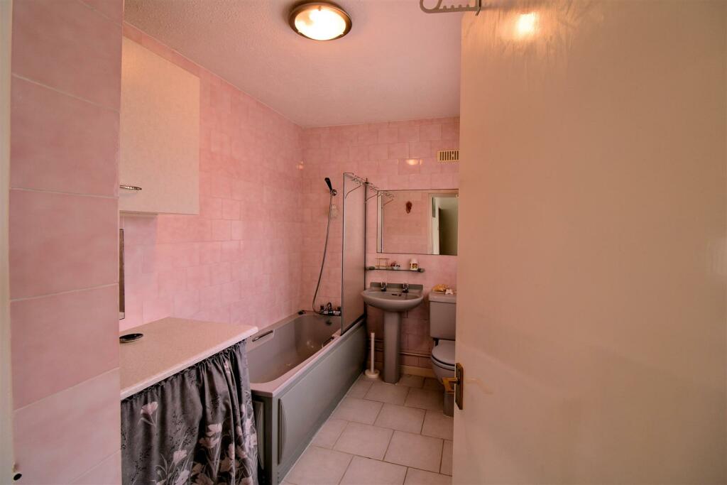 En Suite to bedroom two