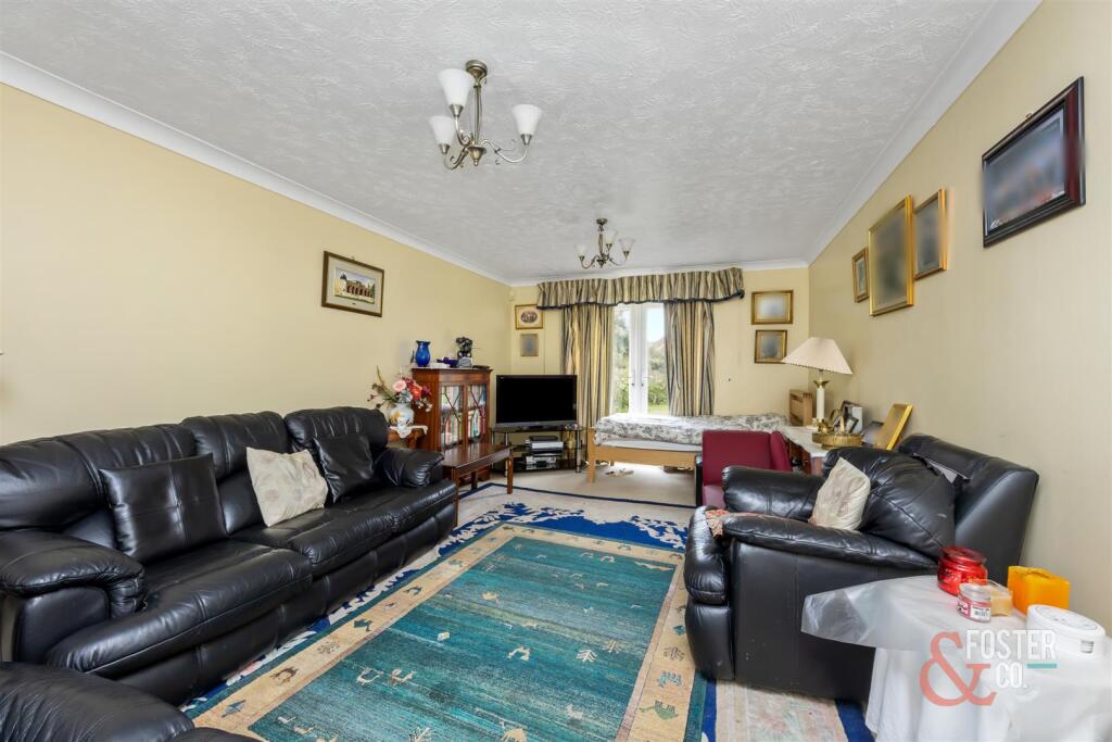 Stagg Close, 5-011.jpg