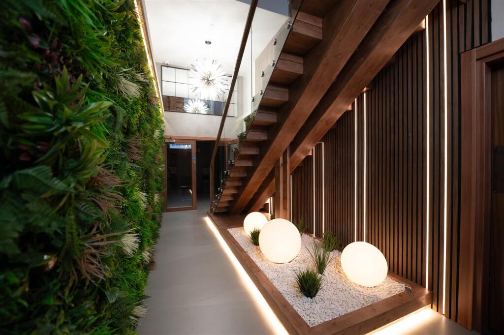 ImeldaPhoto_CromptonHouse_CommunalSpace9.jpg