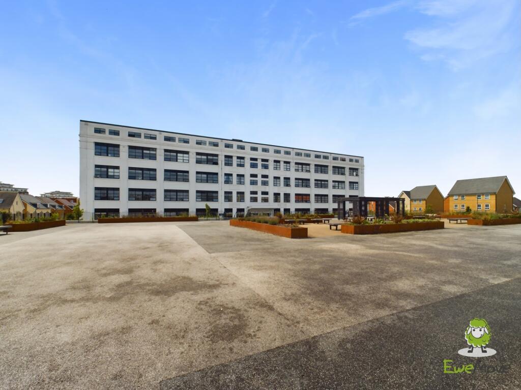 EweMove Basingstoke Estate Agents - Lilly Court - 