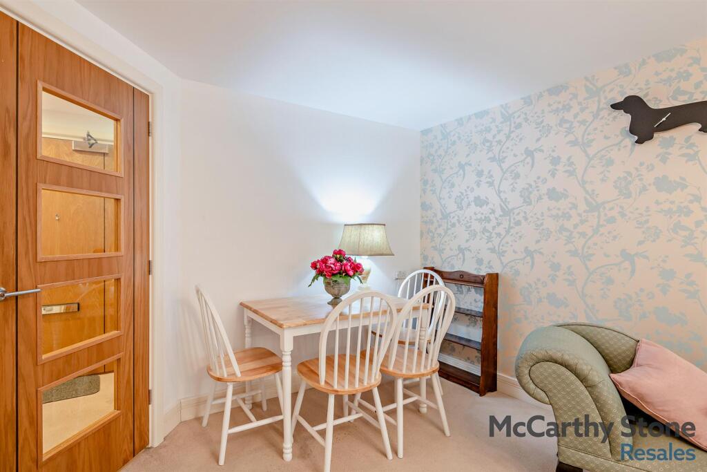 8642174-interior12-800.jpg