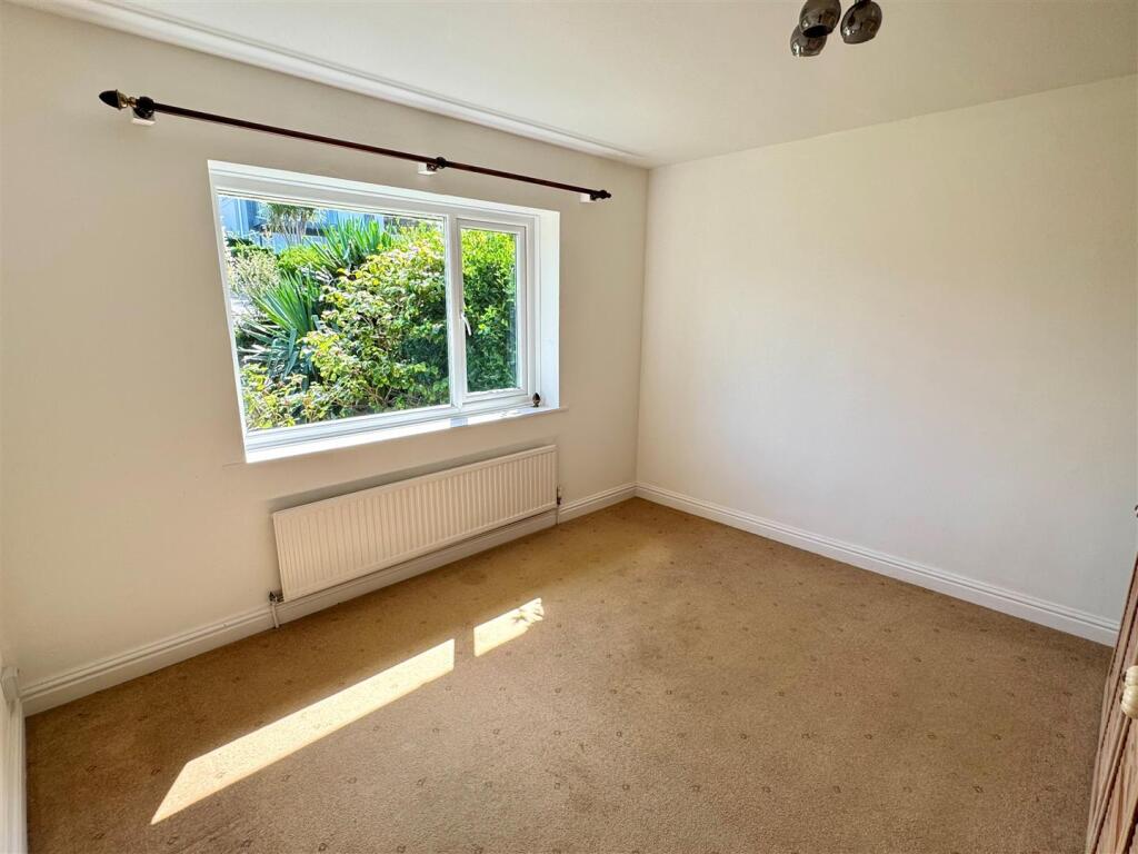 10 Lewarne Road Bedroom 1
