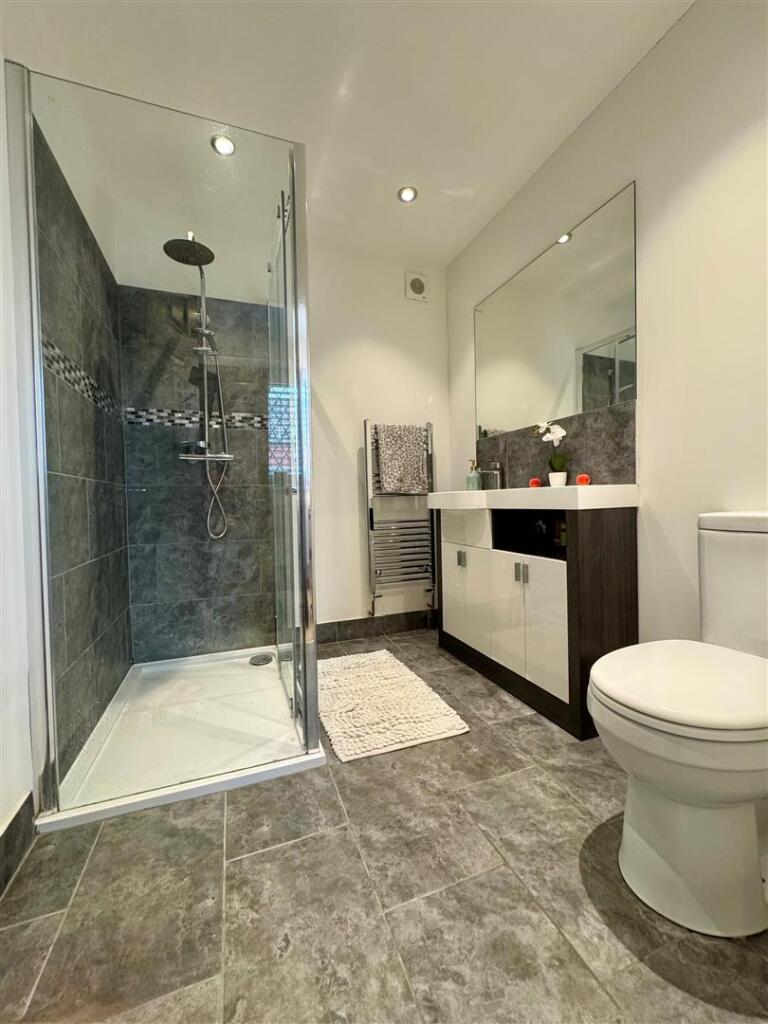 downstairs shower room.jpg
