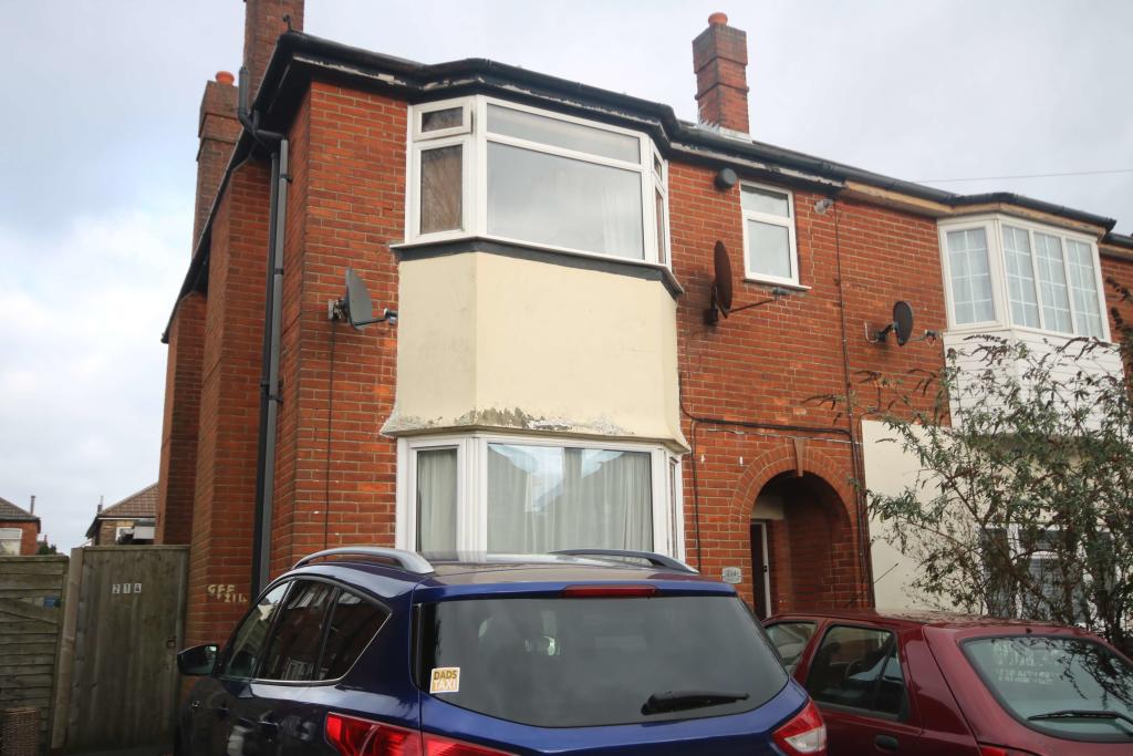 Malmesbury Park Road, Charminster