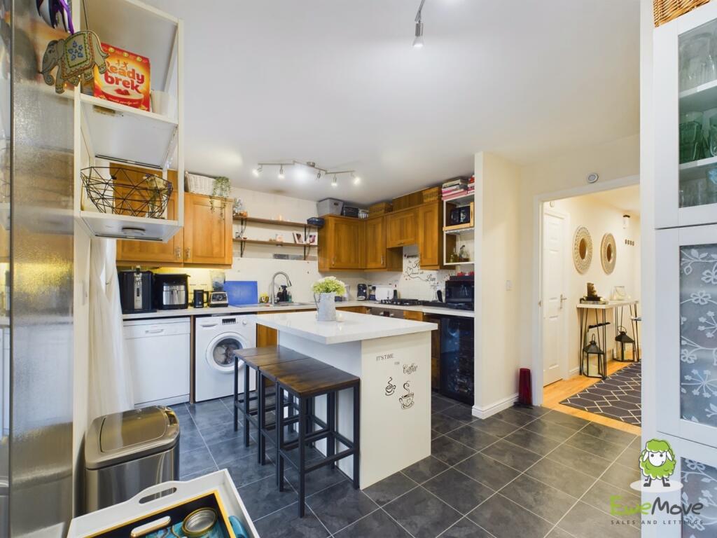 Kitchen3-min
