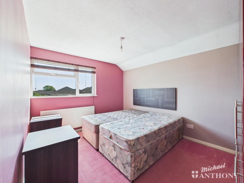 CAM02773G0-PR0342-STILL004