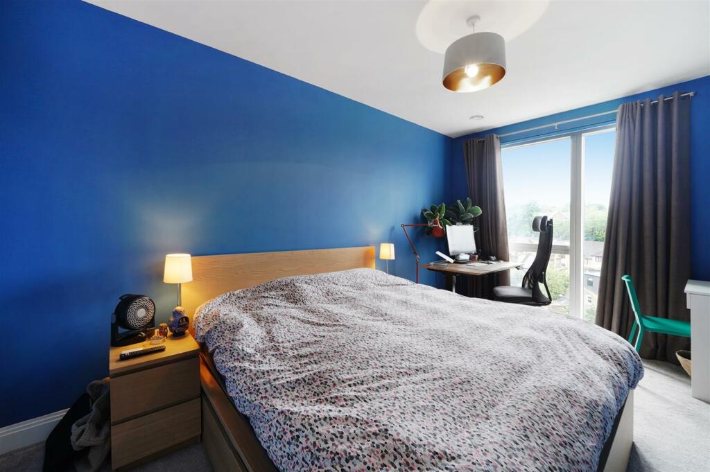 Main Bedroom - Centralis House - Property for Sale