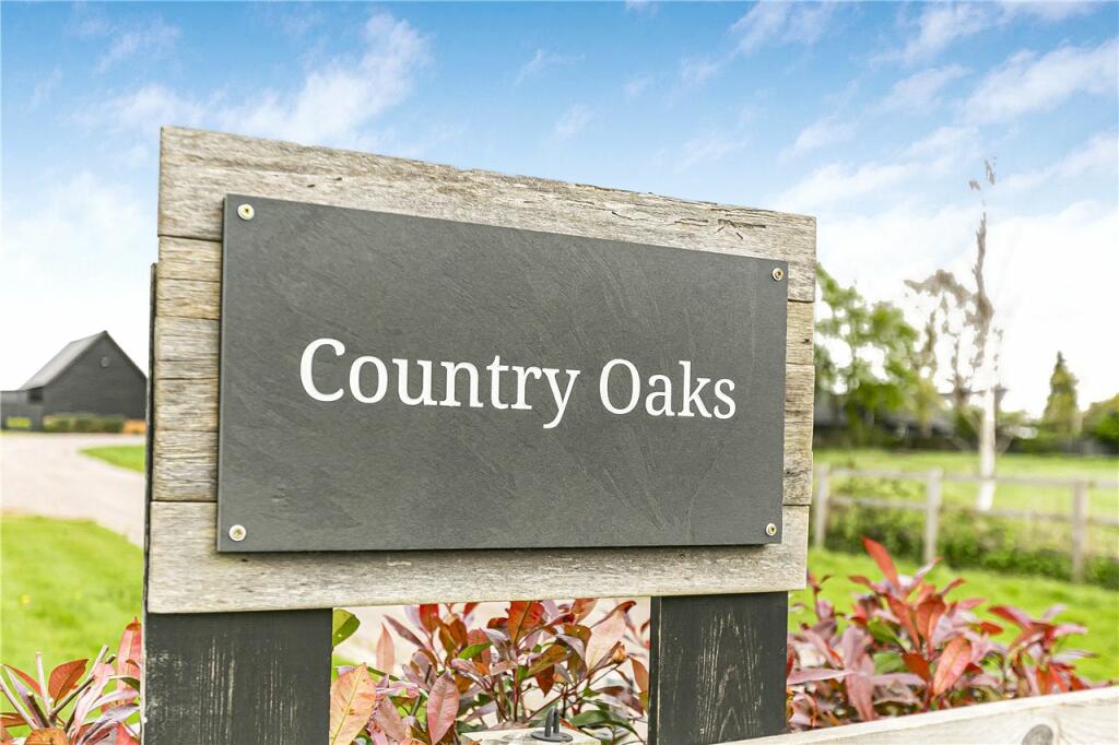 Country Oaks