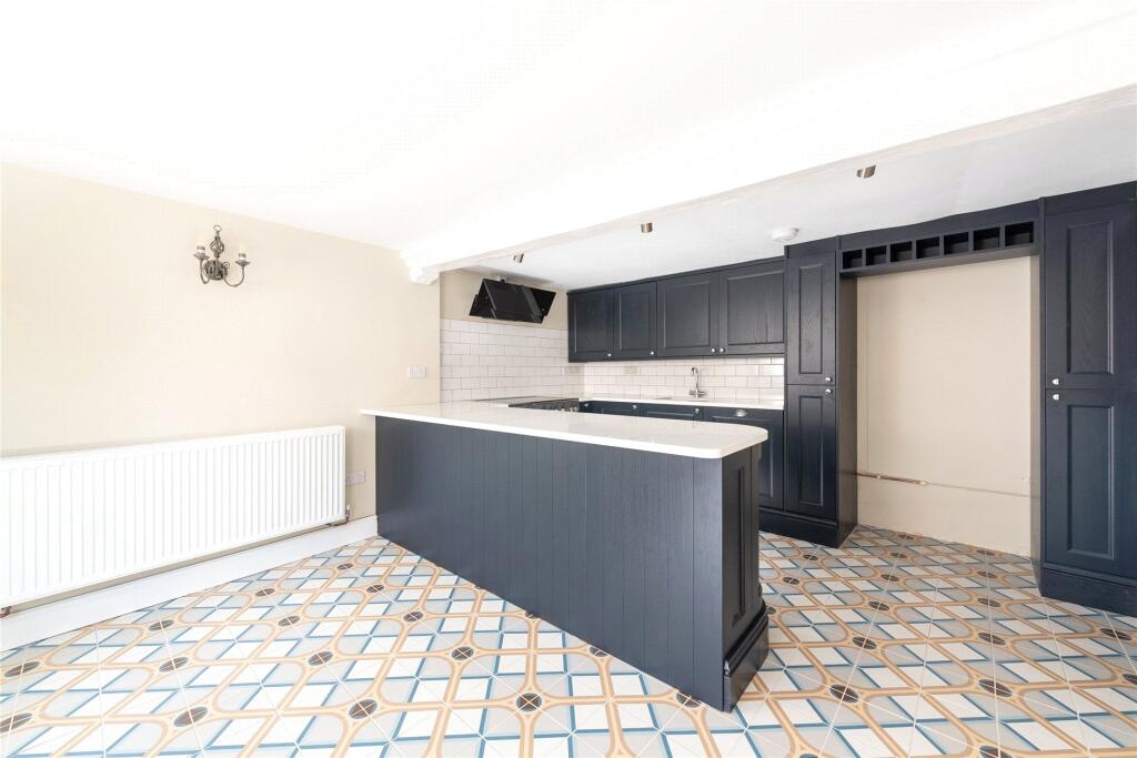 Kitchen/Breakfast Rm