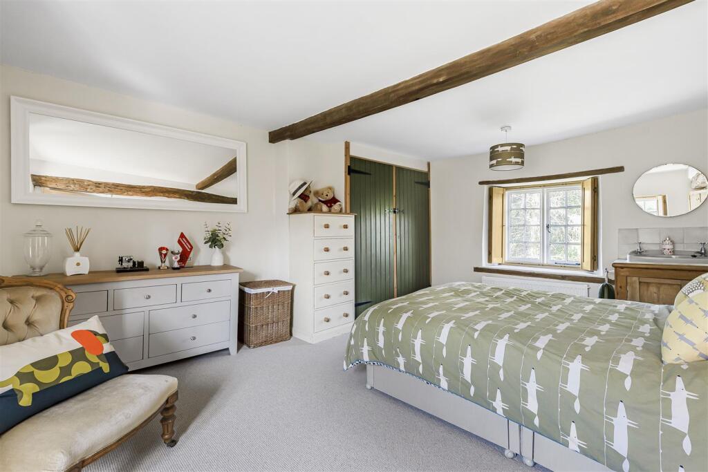 Lower End Farmhouse, 10 High Street South, Tiffiel