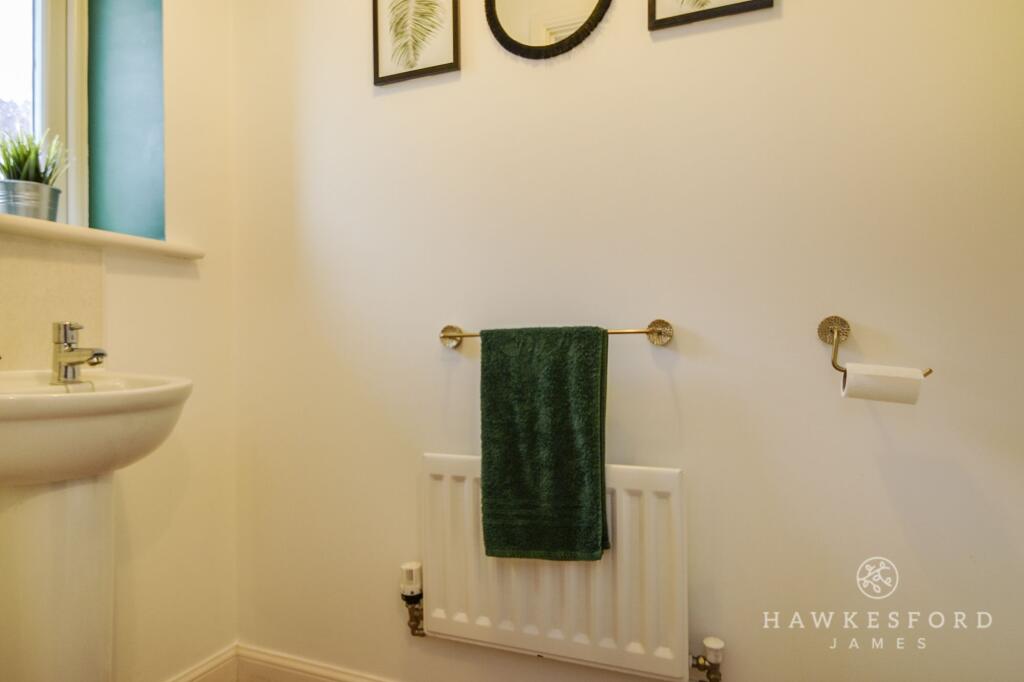 Buttercup Avenue, Minster On Sea - Downstairs w.C