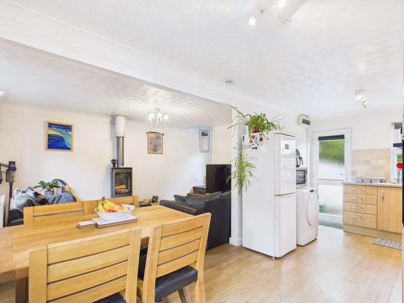lounge/kitchen/dining room
