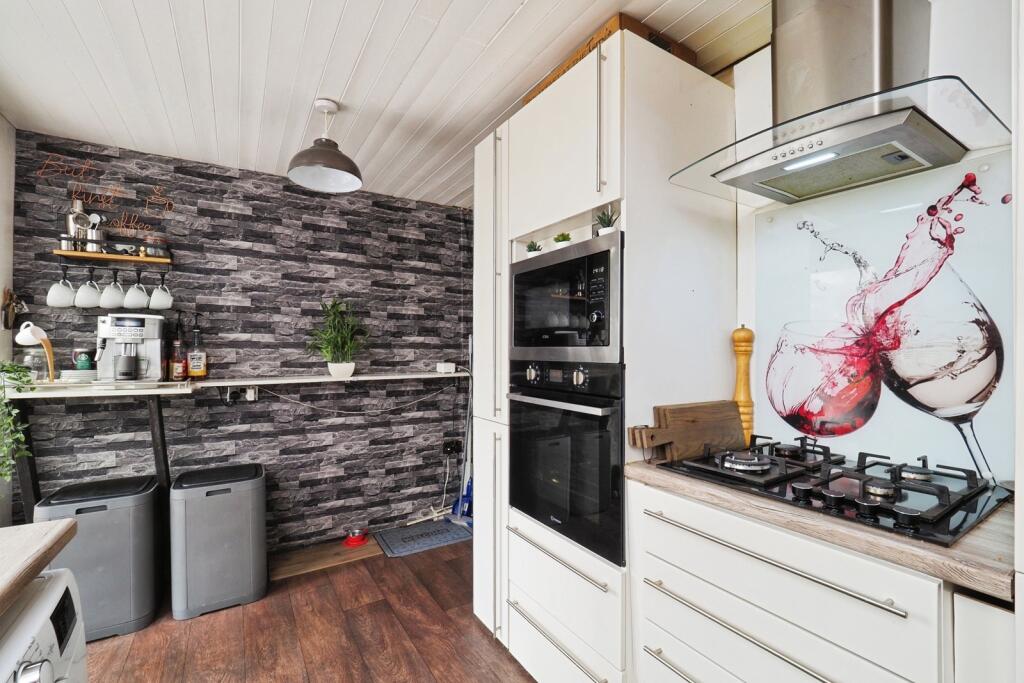 Fitted Kitchen