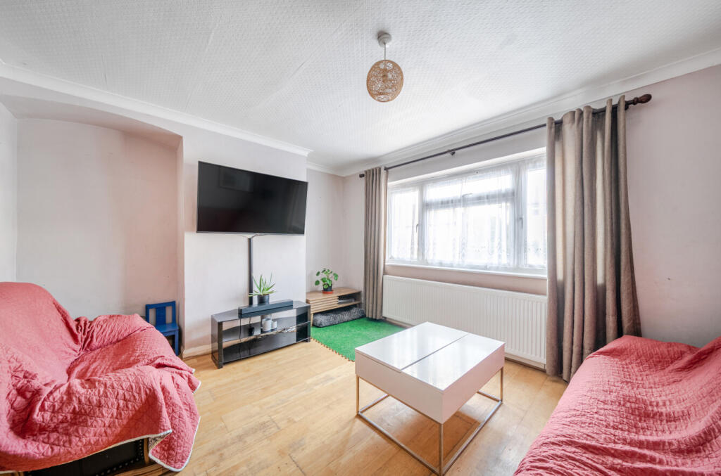 1348380-16-68beb8...