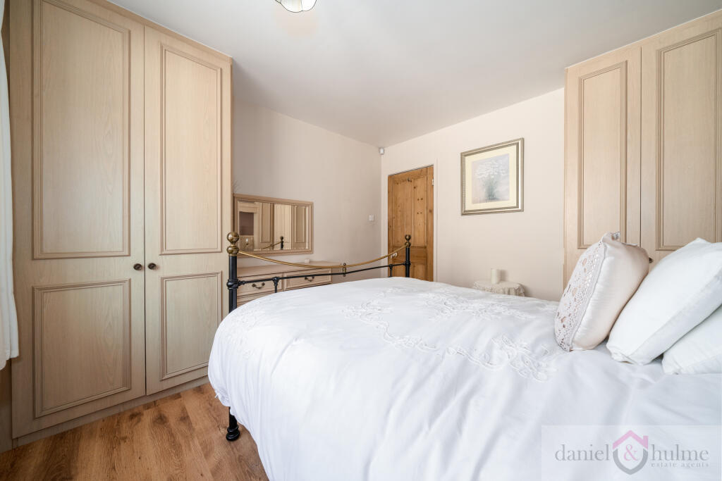 31 Campbell Avenue-17
