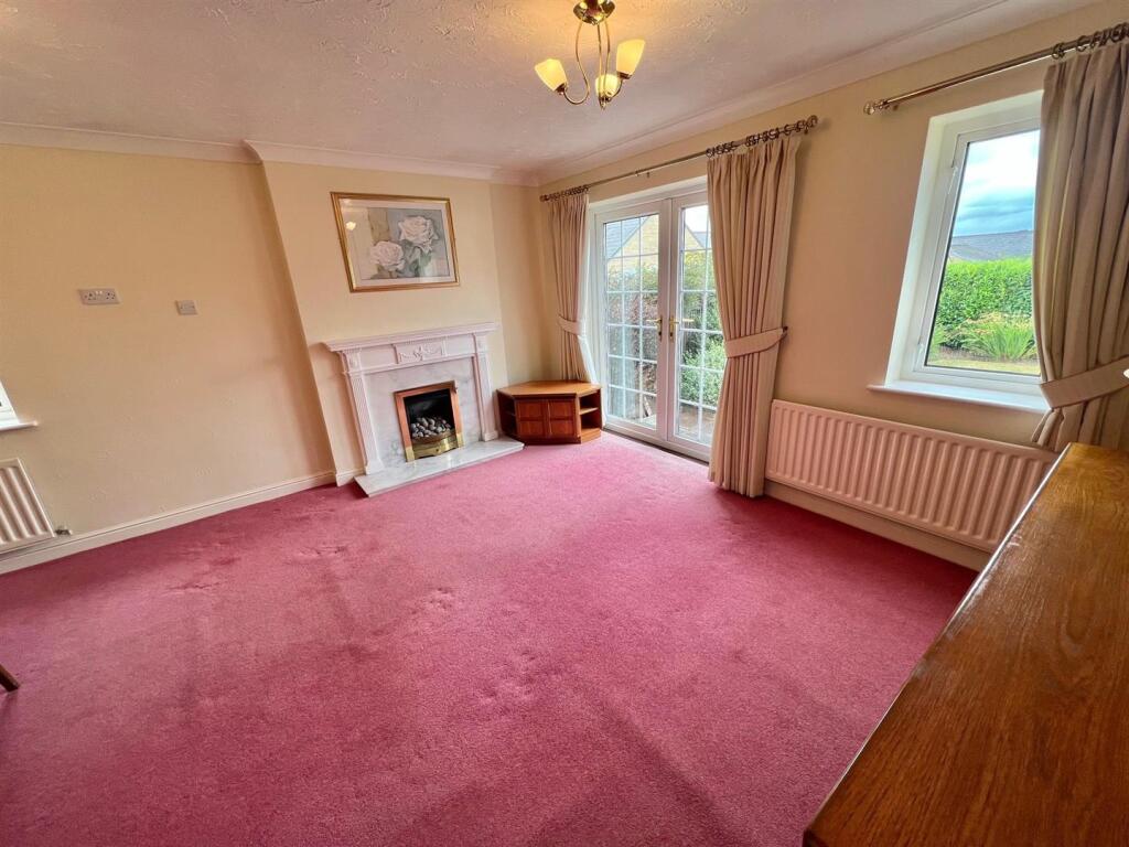 Bramleys Estate Agents - Badget Hill - Rastrick (9