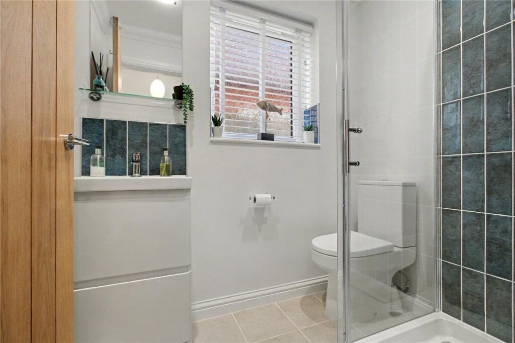 Gf Shower Room